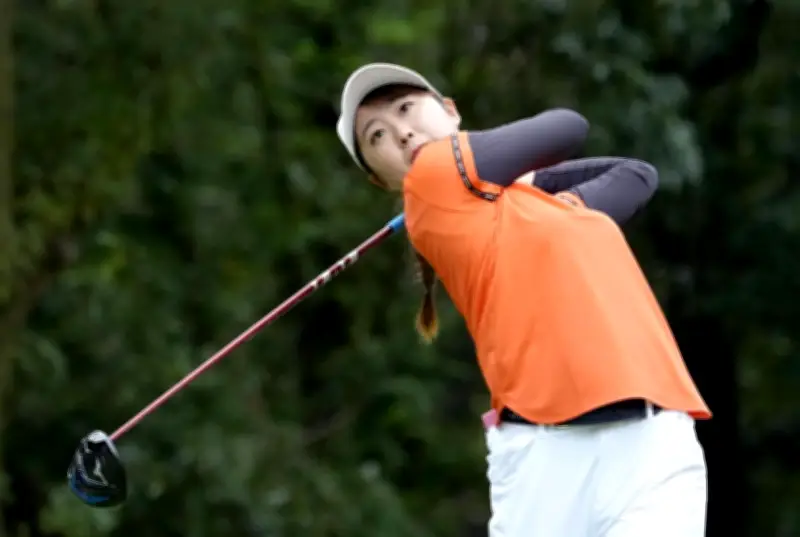 女子ゴルフ、稲垣那奈子が7アンダーで単独首位発進 安田祐香は5位、渋野日向子は57位