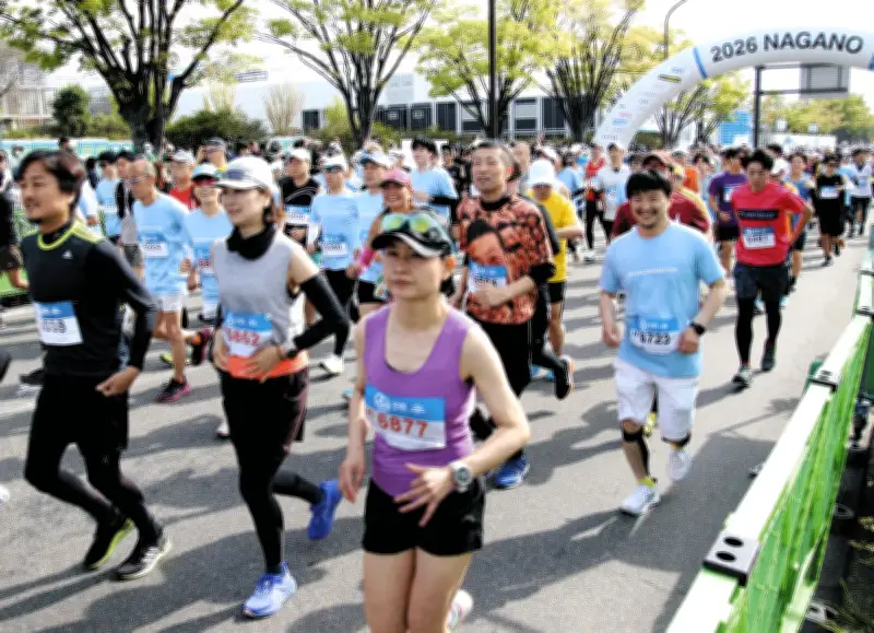 長野マラソンで9295人が春の信濃路を快走 高橋尚子さんらが激励エール