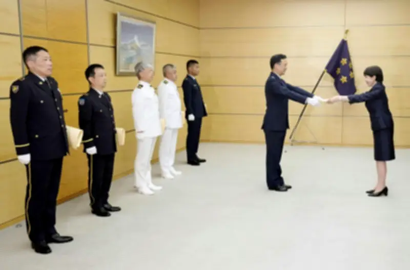 高市首相、自衛隊表彰式で激励「高い規律を持って任務にまい進を」
