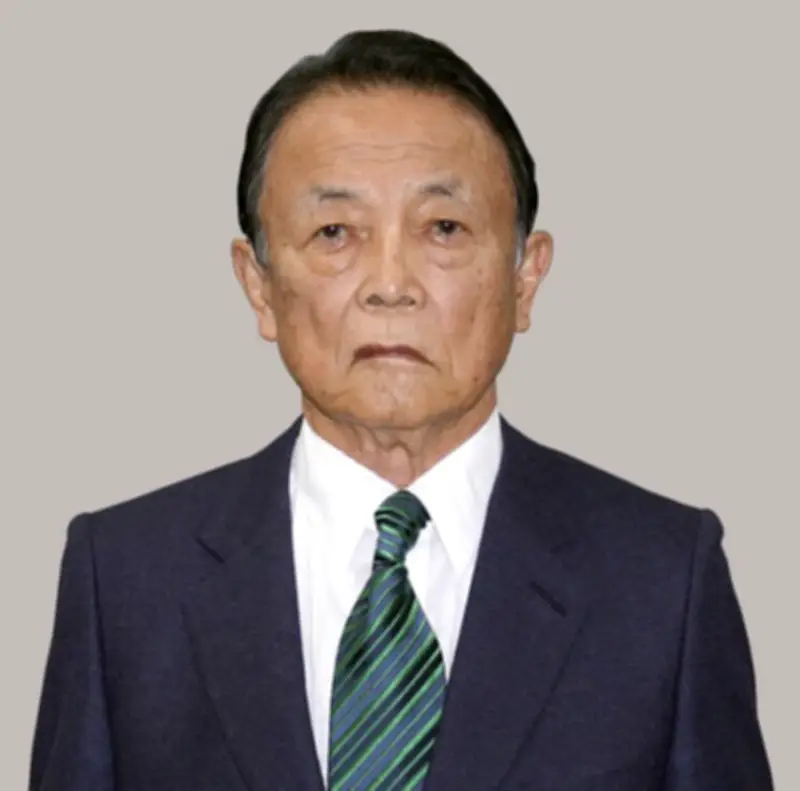 麻生副総裁が高市政権を評価　発足半年で成果強調、皇室典範・憲法改正を今後の課題に