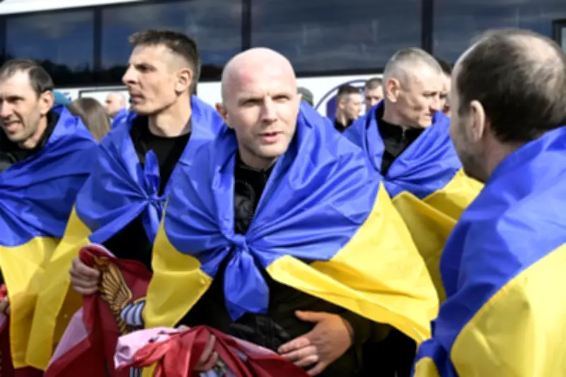 ロシアとウクライナが捕虜交換、解放兵士「やっと自由に」と喜び