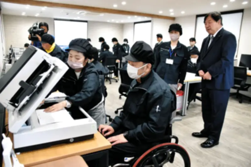 江戸川区に就労困難者向けデジタルラボ開所、賃金での雇用目指す