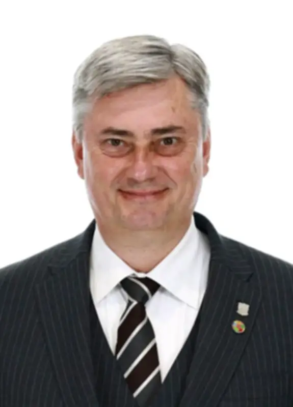 浦和、スコルジャ監督の契約解除を発表 後任は田中達也氏が暫定指揮