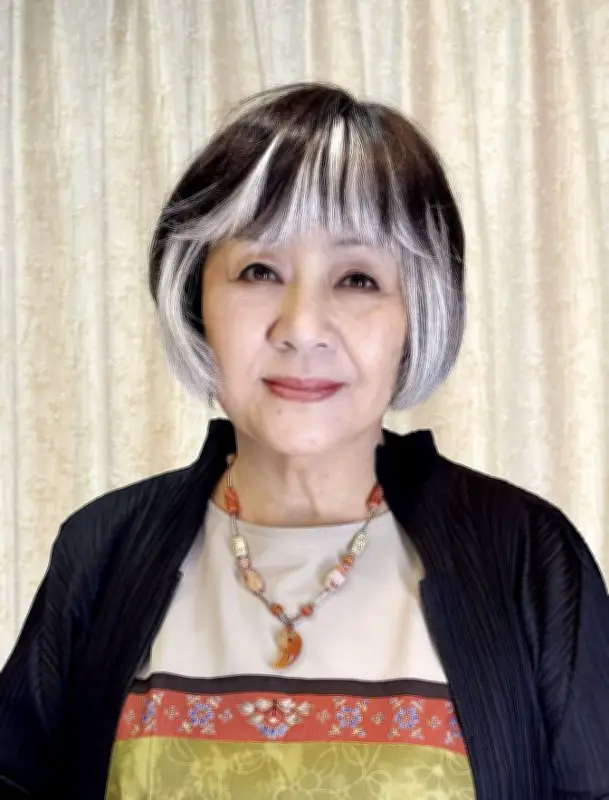 マンガ家の里中満智子さんと「ガンダム」富野由悠季さんに旭日中綬章