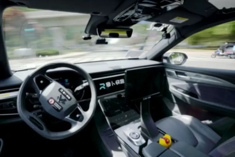 中国政府、自動運転新規許可を停止 百度タクシートラブルで