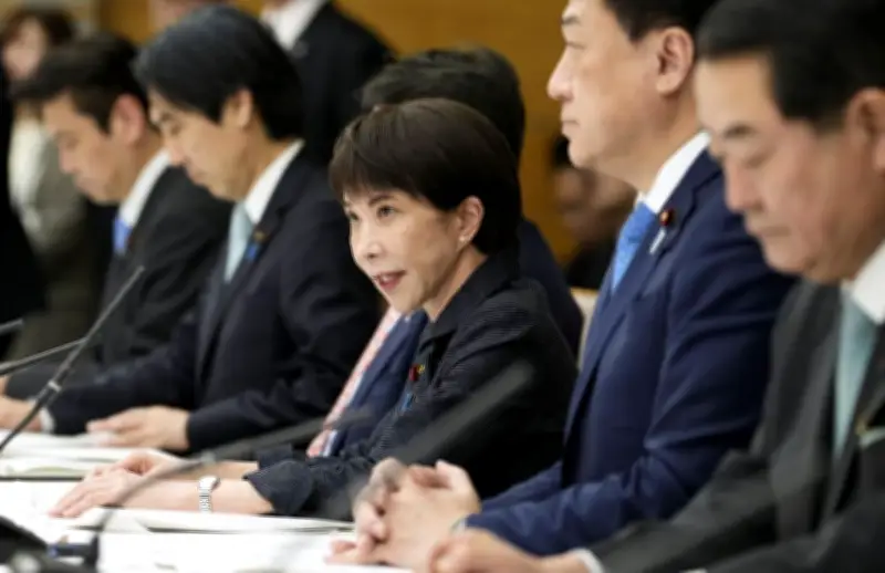 ナフサ供給「年越し継続」へ、中東以外からの調達進むと首相表明