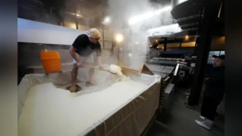 日本酒の命「蒸し米」、蔵人の経験が酒質を左右する福岡・白糸酒造の伝統製法