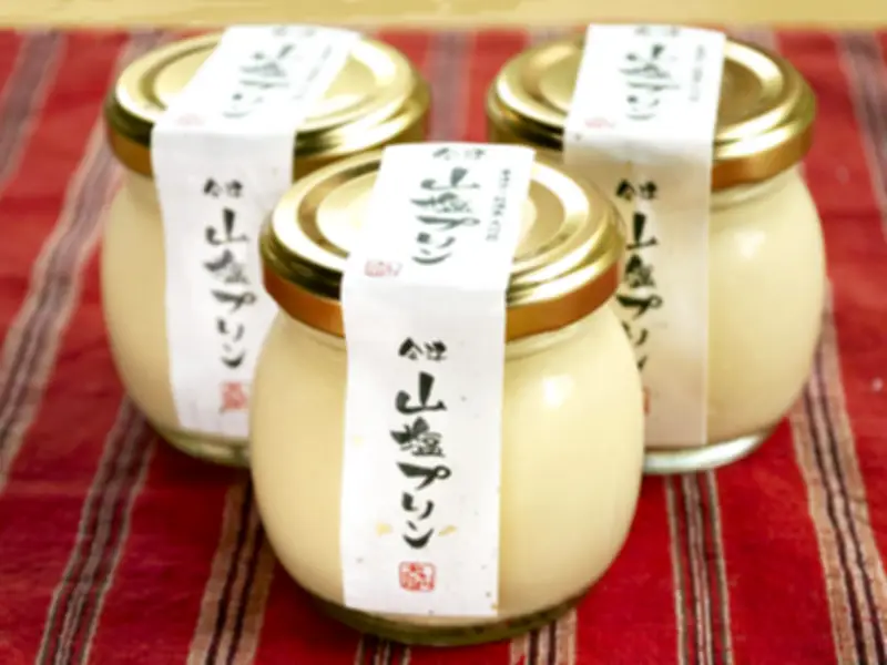 会津山塩プリン、宿泊者の声から生まれた濃厚スイーツが温泉街活性化の起爆剤に