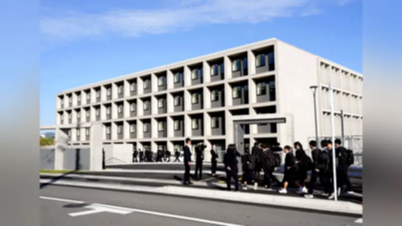 福岡市西区に周船寺中学校が開校、住宅開発で人口増加が背景に