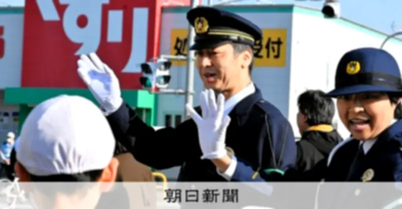 大阪・堺市の交差点で通学時間帯のみ歩車分離式信号導入 児童の安全確保へ