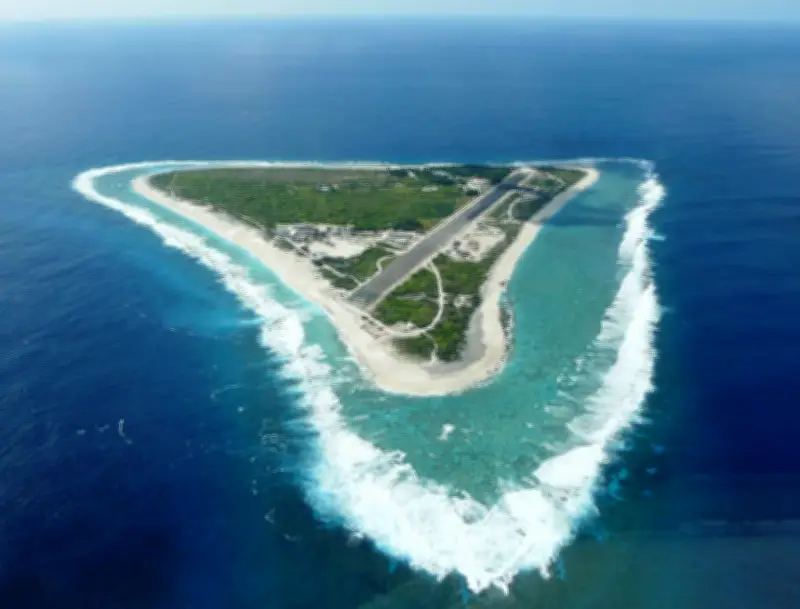 南鳥島、核ごみ文献調査を容認　小笠原村長「国の責任で決めて」