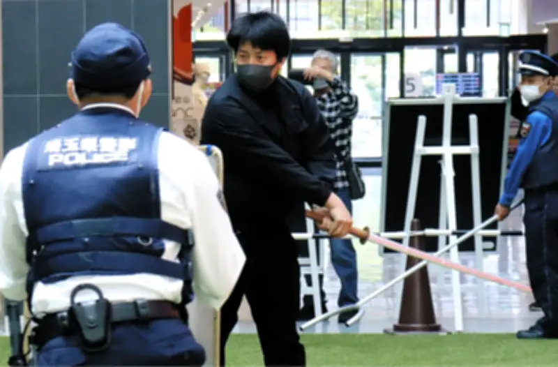埼玉県川口市で刃物テロ想定の対処訓練実施 警察と商業施設が連携