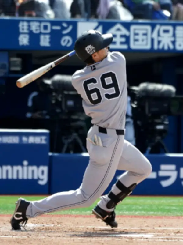 巨人・平山がプロ初本塁打！快勝で連敗ストップ、DeNAは連勝6で止まる