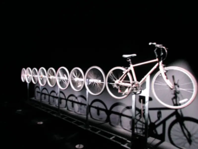 港区の新複合ミュージアム「MoN Takanawa」開館 ぐるぐる展が問う都市文化の未来と安らかな終焉