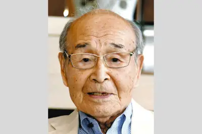 歌人の岡野弘彦さん死去、101歳 皇室の和歌指導に長年携わる