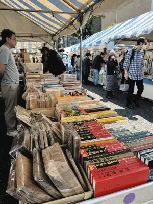 全国131店舗が集結 神保町で「全ニッポン古本博覧会」が開幕