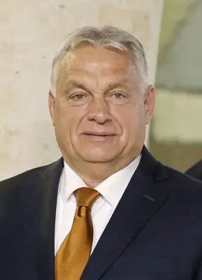 ハンガリーで16年ぶり政権交代、中道右派野党ティサが議会選で勝利確実に