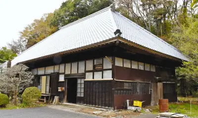 スモーキングルーム第200回：令嬢と煙の再会、懐かしい人形と甘い香りに包まれた物語