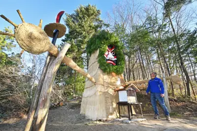田村市に伝わる「お人形様」、高さ4メートルの巨大守り神が魔よけとして地域を守る
