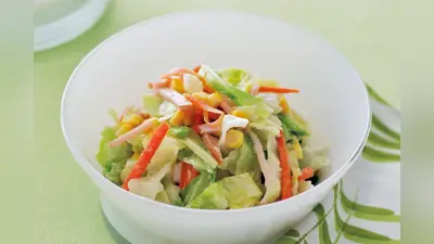 春キャベツのコールスロー：電子レンジで簡単、野菜たっぷりのヘルシーレシピ