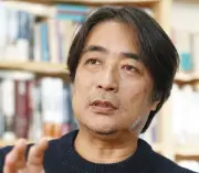 「ロデオ猿」で有名な福知山市動物園の二本松園長、引退セレモニーに100人が参加