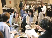 日本最大級の読書会「猫町倶楽部」、活字離れの中で20年続く人気の秘密