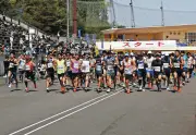 岐阜・恵那峡ハーフマラソン開催 起伏ある自然豊かなコースで2445人が疾走