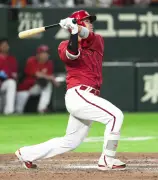 坂倉が逆転3ラン！広島が巨人に逆転勝ち、玉村粘投
