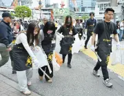 渋谷区、6月からポイ捨て過料2000円 ごみ箱未設置店には罰金5万円 鈴木雅之さんが啓発