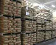 政府備蓄米の落札率82.6%に上昇、2回目入札で価格目安広がる