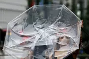 東日本と西日本で大気不安定、落雷や突風に警戒を