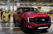 米フォード、主力ピックアップトラック「F-150」約140万台をリコール 変速機不具合で急減速の危険性