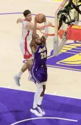 NBA八村塁、ロケッツ戦で12得点もレーカーズ連敗 プレーオフ1回戦