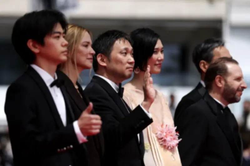 濱口竜介監督作「急に具合が悪くなる」カンヌで10分超の拍手喝采