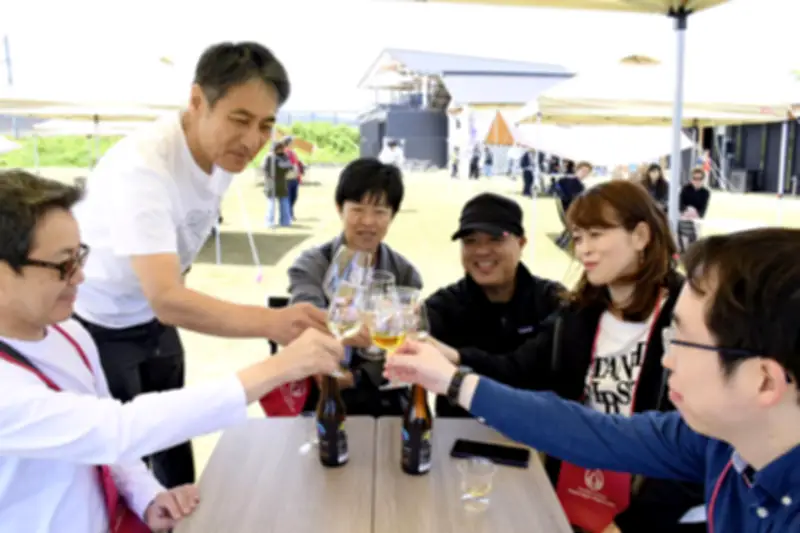 富岡産100％ワイン第2弾発売、ワイナリー開所1周年で乾杯
