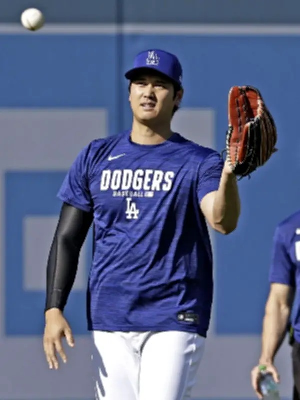 大谷翔平、15日にベンチスタート 疲労考慮でロバーツ監督が起用方針
