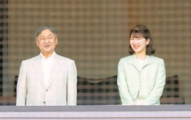 天皇陛下と愛子さま、神宮球場で早慶戦をご観戦 1994年以来の天覧試合