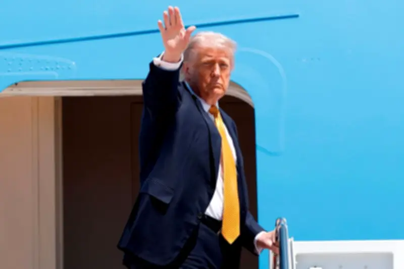 トランプ氏、2期目初の訪中へ出発 習氏と2日連続会談