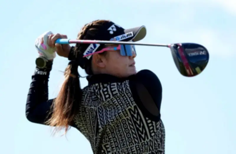 米女子ゴルフ、岩井姉妹が2位浮上 ショップライトLPG第2日