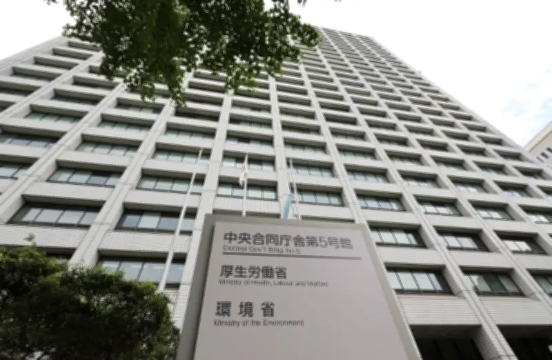精神科病院で虐待260件、看護師が最多 厚労省まとめ 24年度