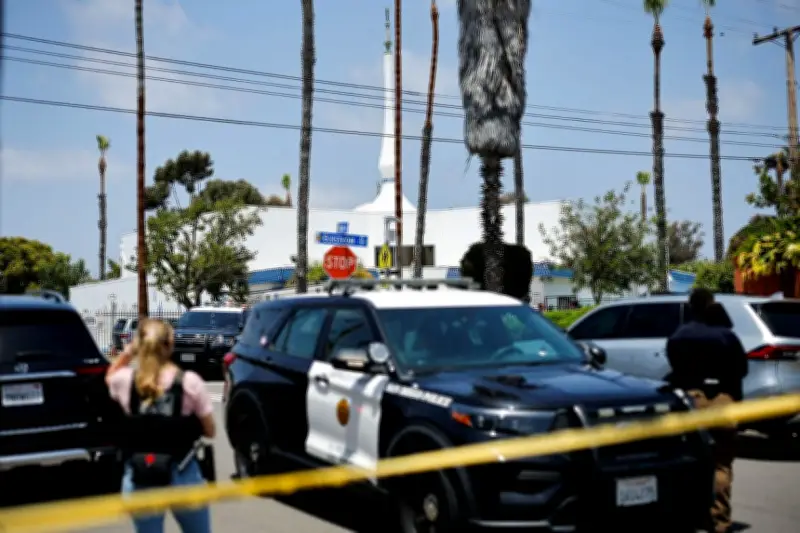 米サンディエゴのイスラム施設で銃撃、3人死亡 10代容疑者2人も死亡