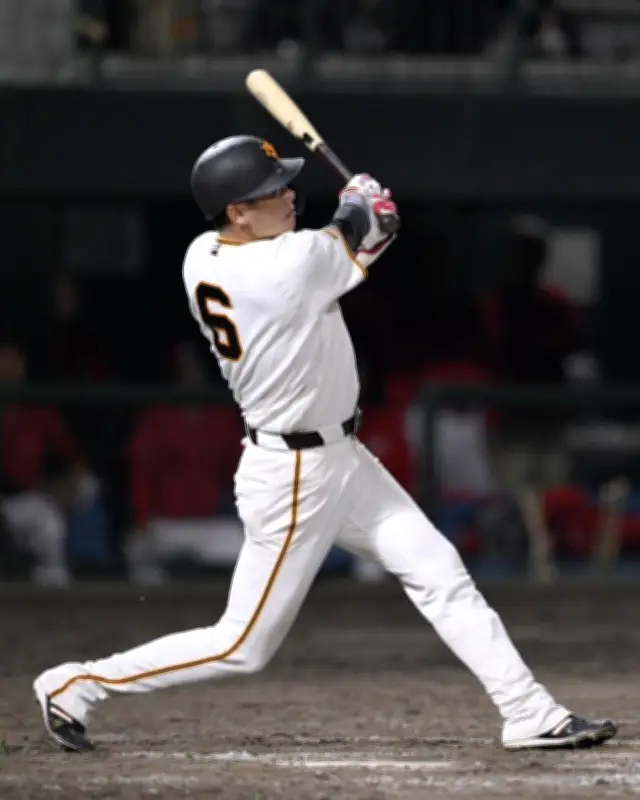 巨人坂本が通算300号サヨナラ3ラン、2夜連続サヨナラ勝ちで3連勝