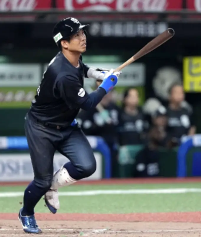 西武が両リーグ最速30勝、5連勝で首位独走