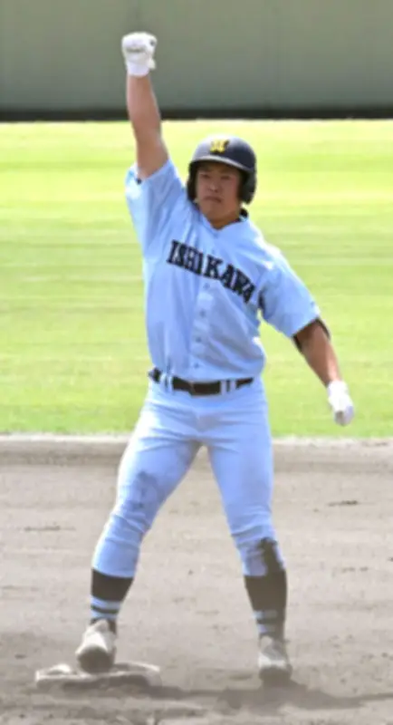 学法石川が36安打24点の猛攻でコールド勝ち 湯座が2安打貢献