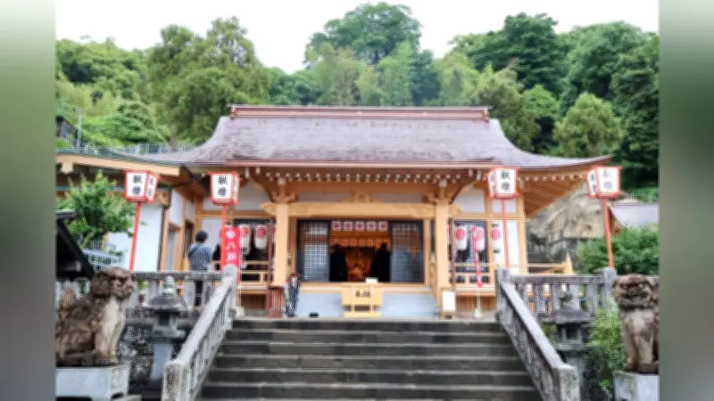 長崎・八坂神社、創建400年で拝殿改築完了 銅板ぶきに一新