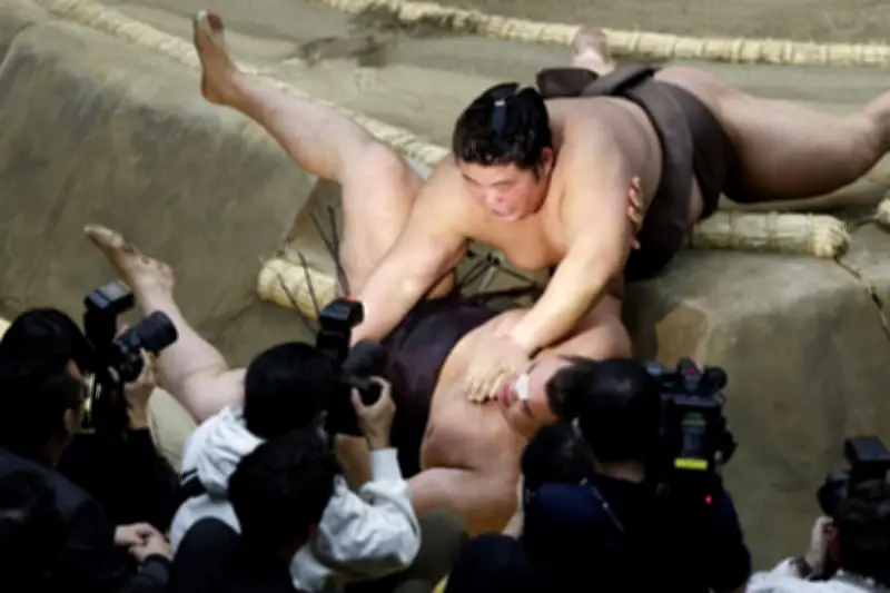 大相撲夏場所、史上最多6人による優勝決定戦の可能性　大混戦の千秋楽へ