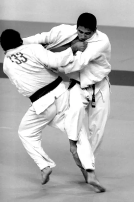 モントリオール五輪柔道金メダリスト二宮和弘さん死去、79歳