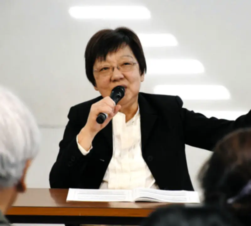 憲法9条守れ、船橋で弁護士・大江京子さん講演「武力に頼らず平和を」