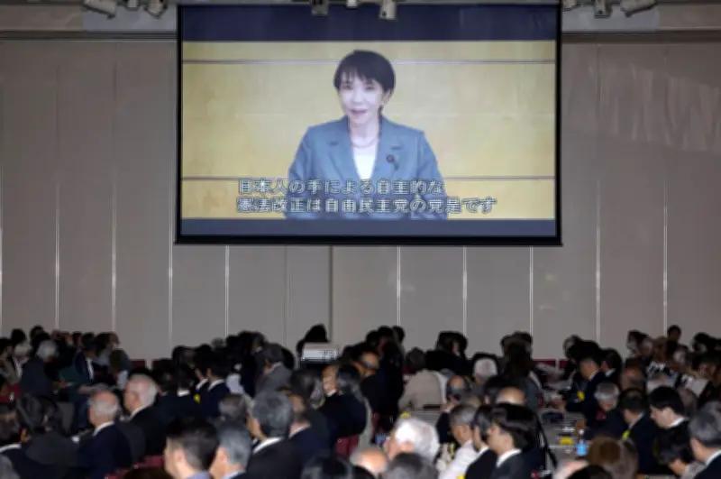 首相「憲法は時代に合わせ更新」改憲派集会にビデオメッセージ