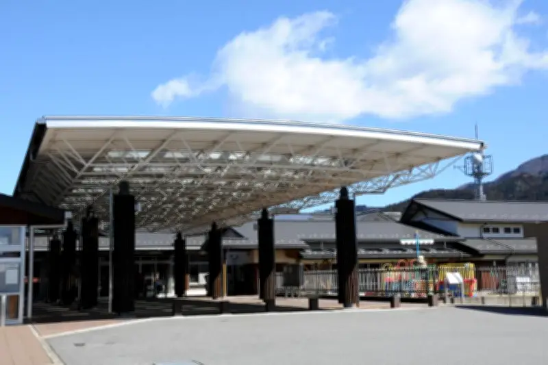 愛知県設楽町、車検切れバスを運行 保育園遠足で使用 町は委託業者の確認怠りと説明